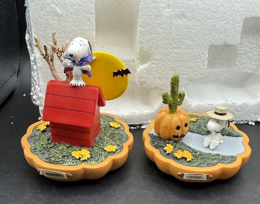 Hawthorne Village Great Pumpkin Set Full Moon’s Night Cactus Club COA MIB! 48D